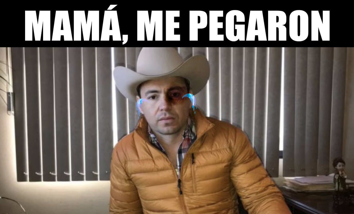 reporterocabron's tweet photo. NO HAY ELECCIÓN DONDE ANTONIO FLORES #Lordlamborghini NO HAGA SUS RIDÍCULOS:
Ahora fiel a su estilo y sus protagonismos bravucones sin sustento, golpeó a un ciudadano que no apoya a este prófugo, el transeúnte repelió la agresion y TONY se puso como loco, diciendo SOY AUTORIDAD https://t.co/guR18iFAIM