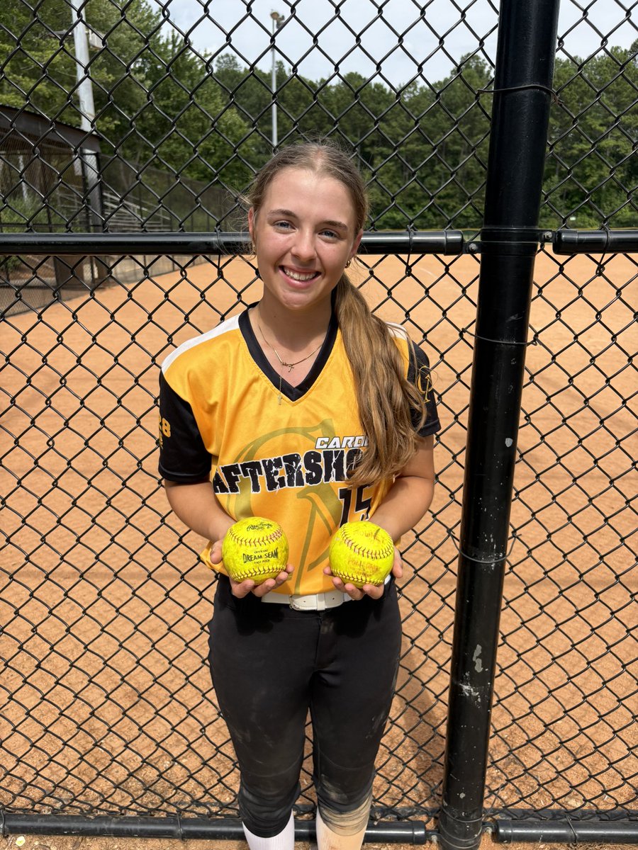 naomi_little21's tweet photo. Amazing start to the season!! Two bombs in one day, excited to get even better as the season goes on. Looking forward to the rest of the summer! https://t.co/Paic813i1I