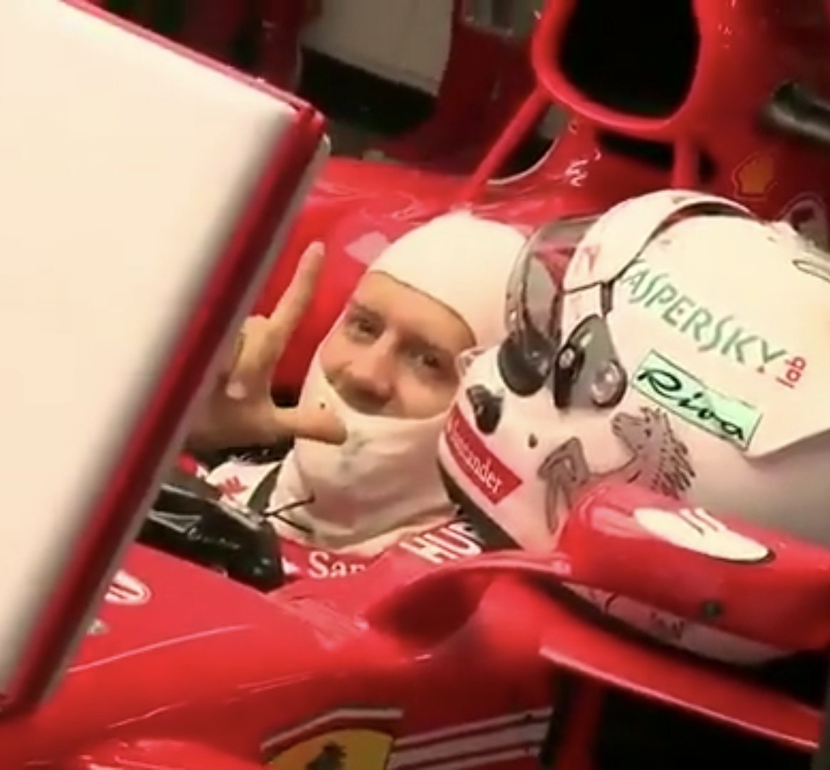 thalson's tweet photo. em 2026 a gente faz o que Vettel? #fazoL https://t.co/4BfYvgiR27