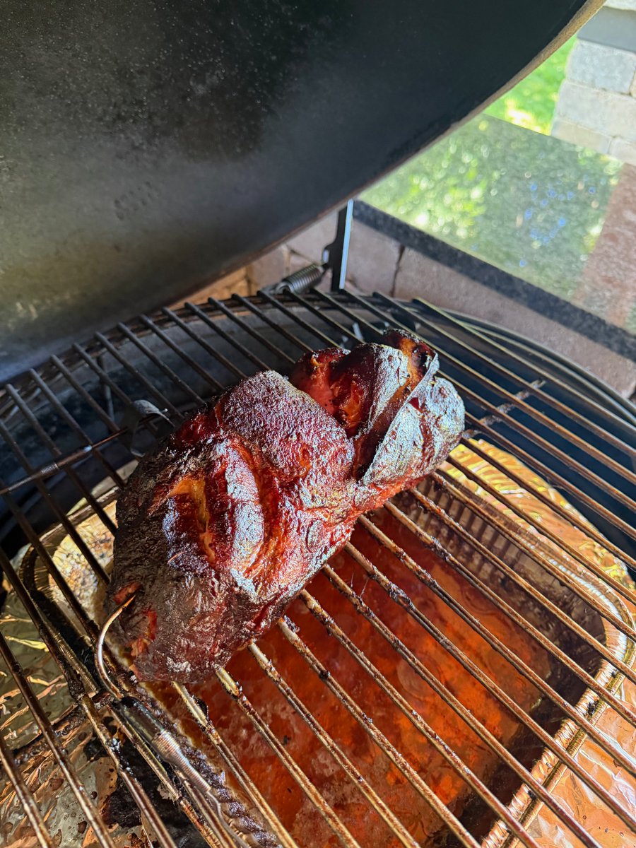 kmctown's tweet photo. First cook of the summer came out aces https://t.co/NncGpSD3YO