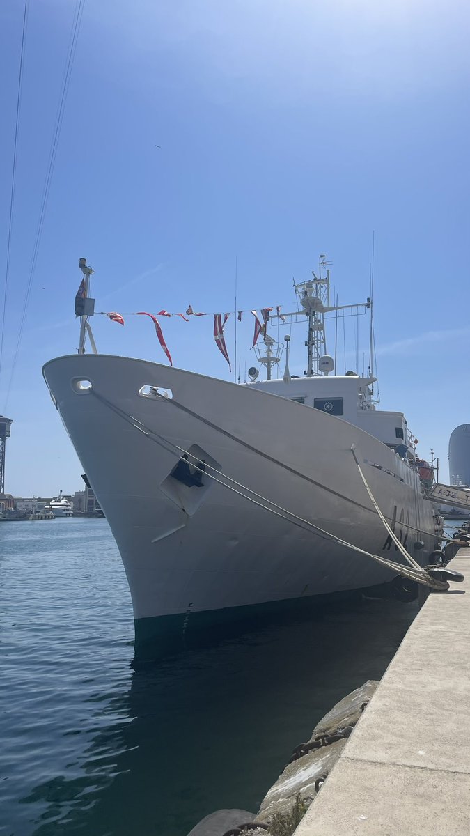 DePradoAlex's tweet photo. Visitamos el buque hidrografico de la Armada Española A-32 Tofiño atracado en Barcelona con motivo del Día de las Fuerzas Armadas 2026. Jornada de Puertas Abiertas en el Acuartelamiento del Bruc con motivo del Dia de las Fuerzas Armadas 2026. https://t.co/nij20B0i6d