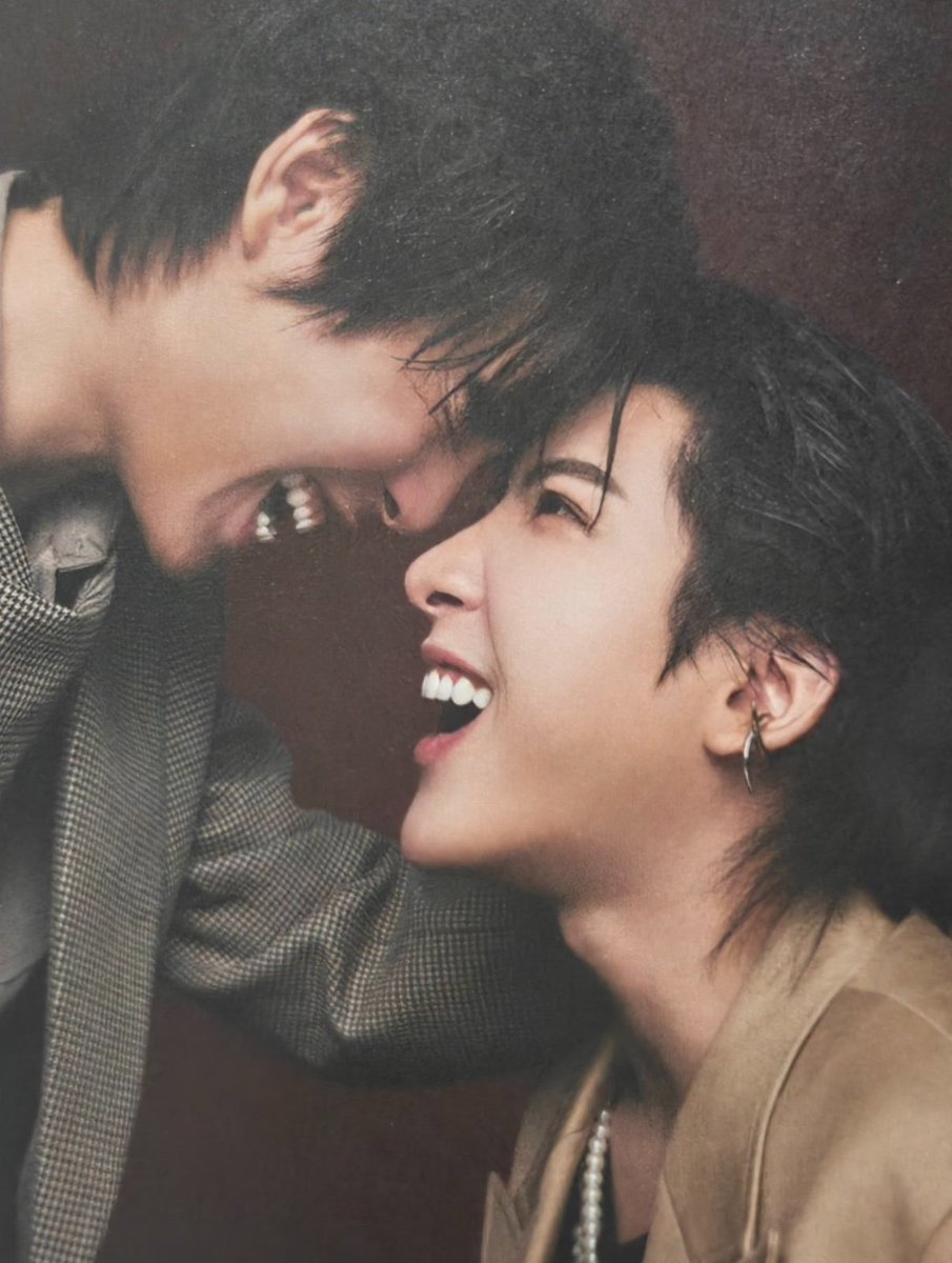 ftfolk3's tweet photo. como se van a amar tanto 😭😭 https://t.co/5y1USqOe15