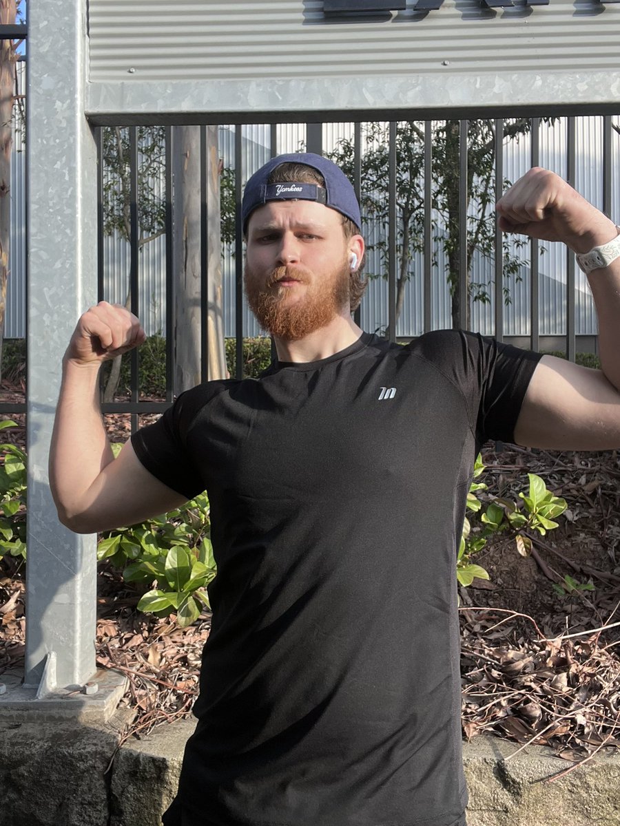 DscrtWhiteBoy tweet media
