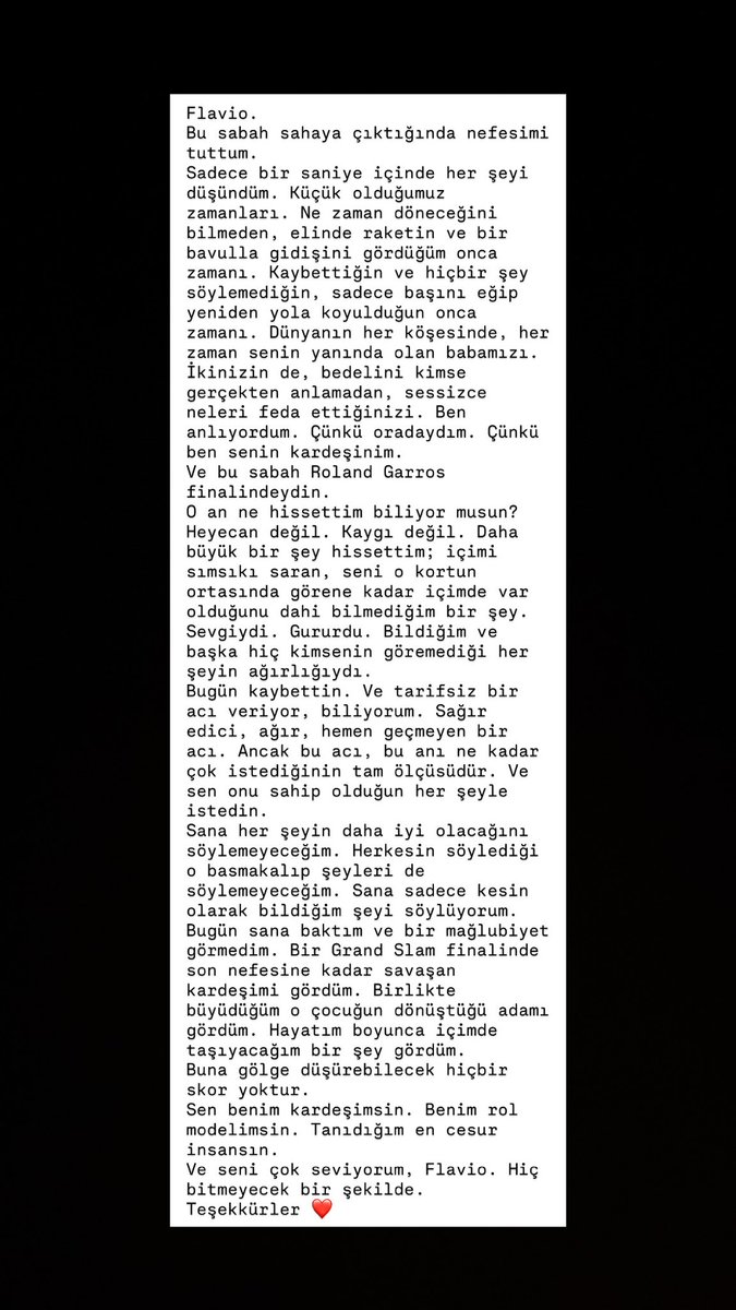CobolliTR's tweet photo. Flavio'nun kardeşinin ona yazdıklarına bakın...🥲🥲🥲 (Türkçe çevirisi 3.Fotoğrafta) https://t.co/lJYsch0PmS