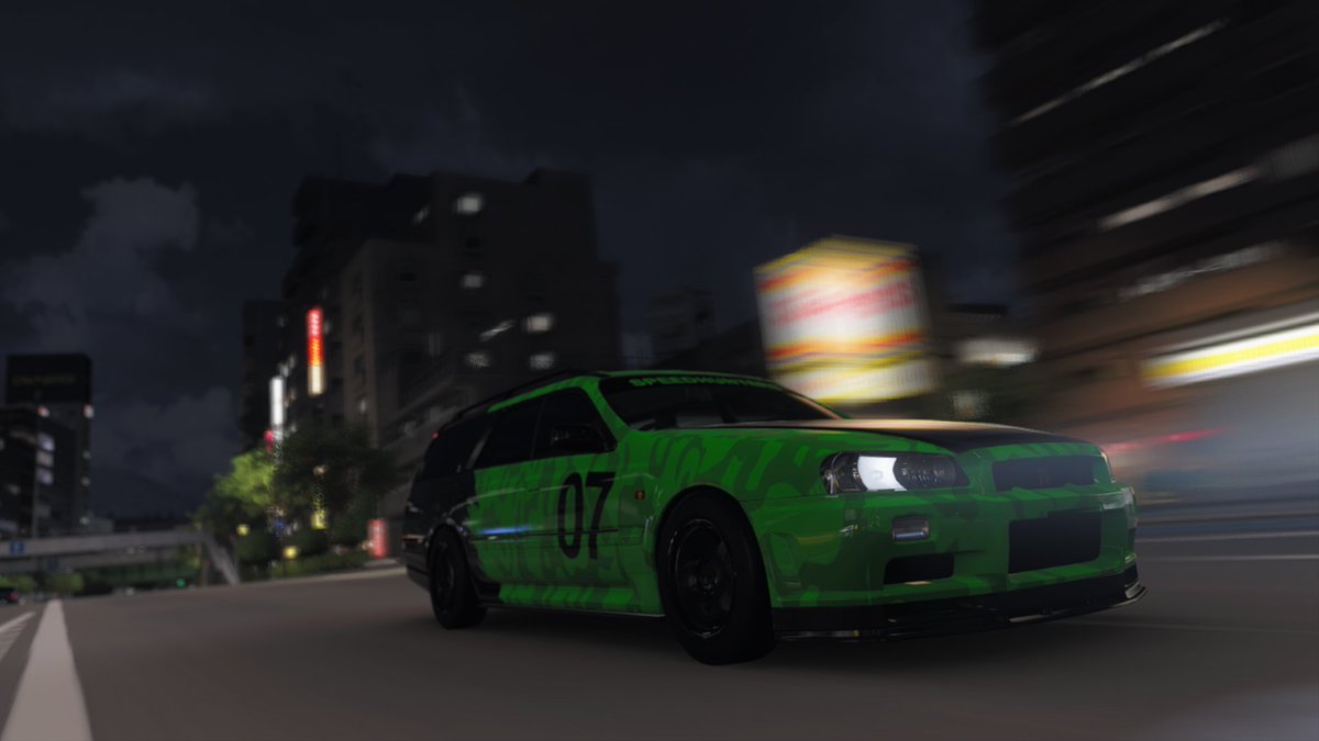 DriverEd01's tweet photo. @RevRedline @ForzaHorizon That's a clean Stagea 
Here's mine being pretty much the same as my R34 but made to have kids on board https://t.co/4C6OcyDpgU