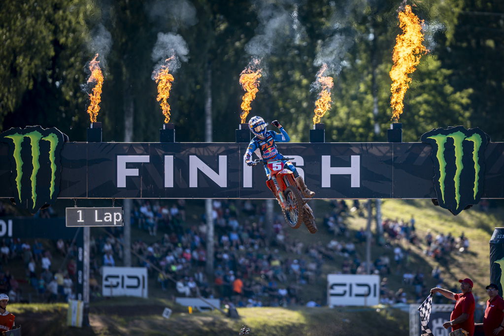 mxgp's tweet photo. THE TWINS TOWER OVER KEGUMS AS LUCAS AND SACHA COENEN 🇧🇪 MAKE HISTORY AT THE MXGP OF LATVIA! 🇱🇻

“It’s just amazing, I can’t describe it better. To see me and my brother win all the Races together on the same weekend is just so amazing" - Lucas

"It’s really special! Especially on this track where I won my first GP, and now I’ve won here three times in a row, so it’s quite special. I’m really happy" - Sacha

Read the Grand Prix report of an historic day 👇
https://t.co/LY1XvZNNQa

#MXGPLatvia #MXGP #Motocross #MX #Motorsport