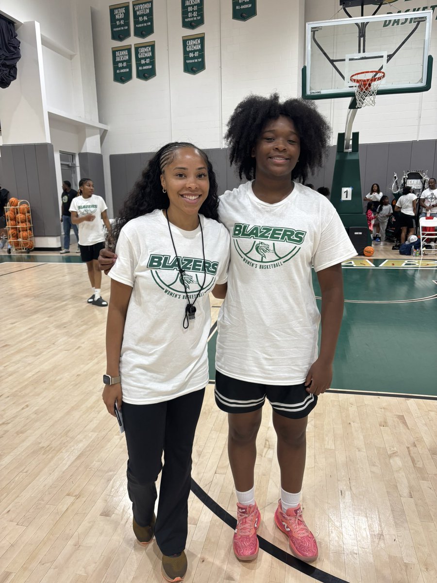 CaidynSanders28's tweet photo. Another step forward. Elite camp was full of competition, lessons, and opportunities to grow. Grateful for the experience!! 🏀 @UAB_WBBALL thanks for welcoming me inside of your home. #PointGuard #ClassOf2028 #StudentAthlete #BasketballLife #NextLevel #CaidynSanders2028 https://t.co/RX7m6Y7phk