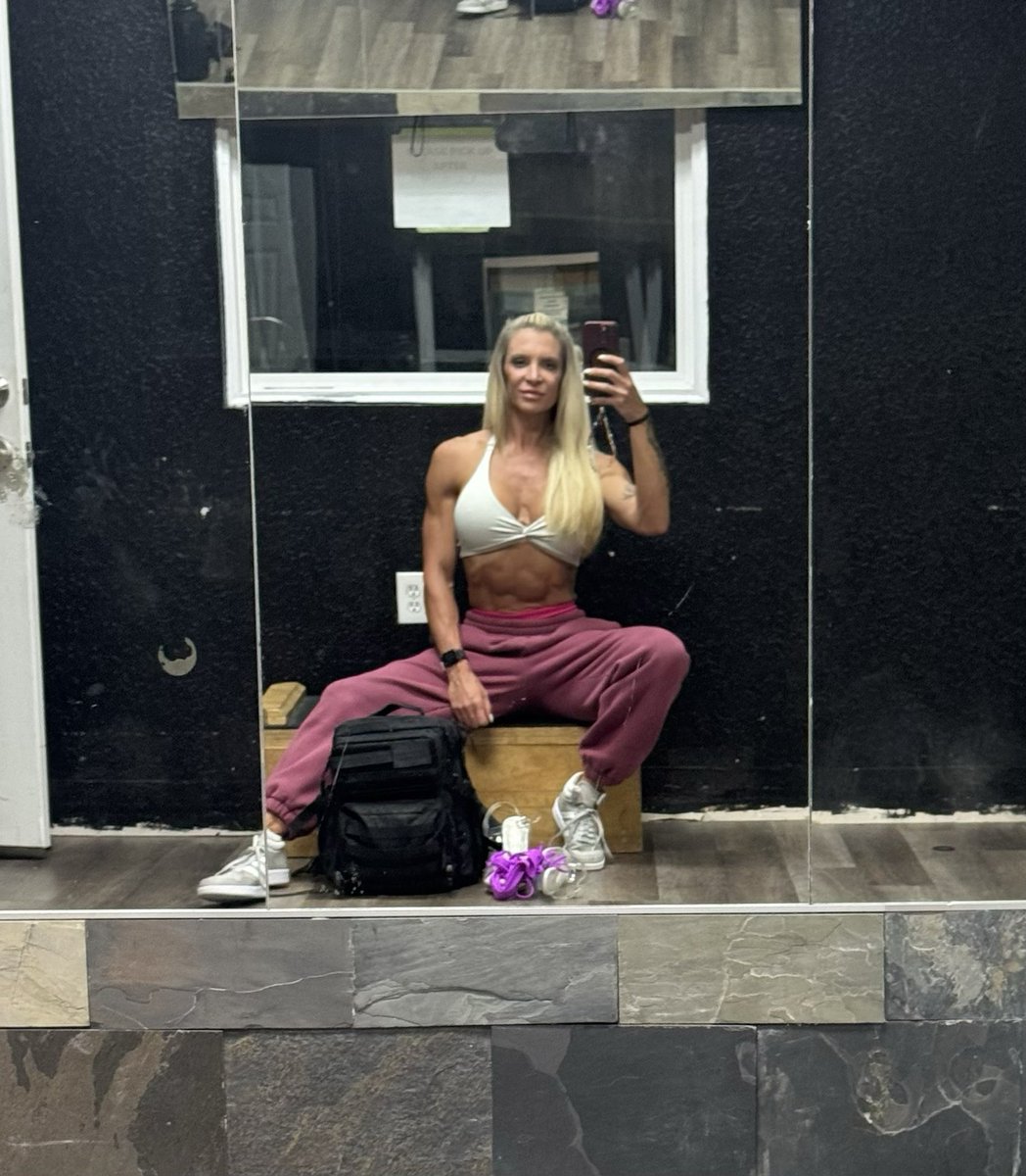 _Goddess_mia's tweet photo. Crushed my workout now ready to crush you….. https://t.co/Bzr51wN8BZ