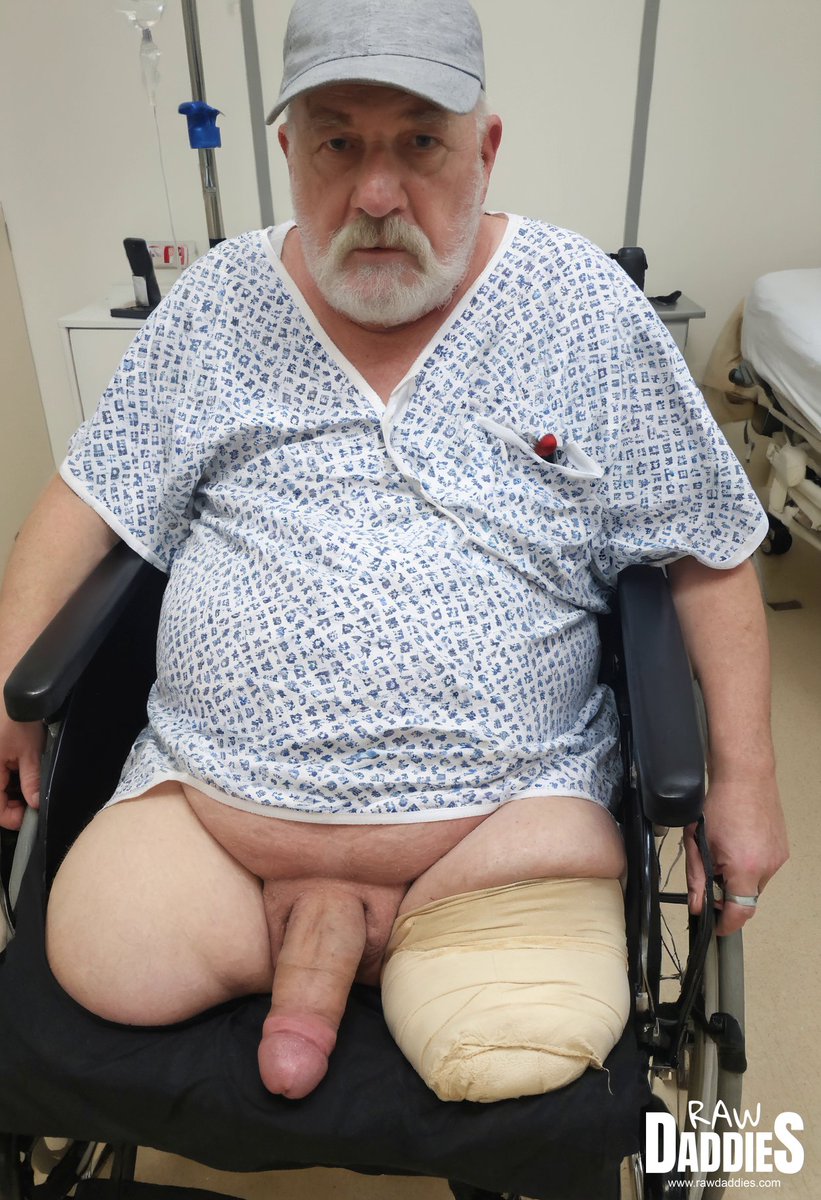 RawDaddies's tweet photo. Men with limb differences
Wasn't sure if I should post this – what do you think? https://t.co/K1rJfTutaX