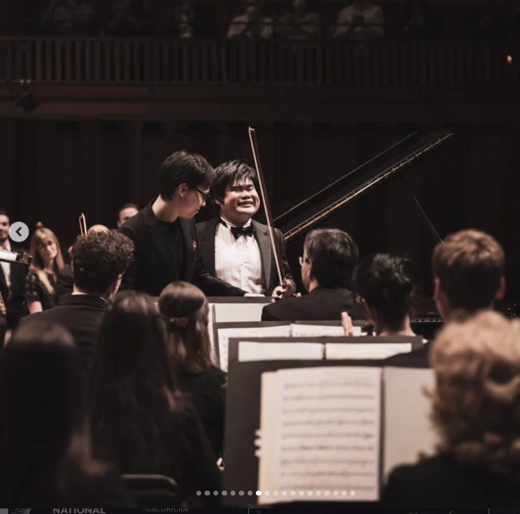 mlliu2006's tweet photo. Another fine photo album posted by the Orchestre national du Capitole de Toulouse conducted by Tarmo Peltokoski, hours after their 2nd concert in Japan https://t.co/atp9AohNUU Kudos to photographer Romain Alcaraz and the orchestra staff👏
#辻井伸行 
辻井伸行さん
Nobuyuki Tsujii https://t.co/SeZWfkQOg3