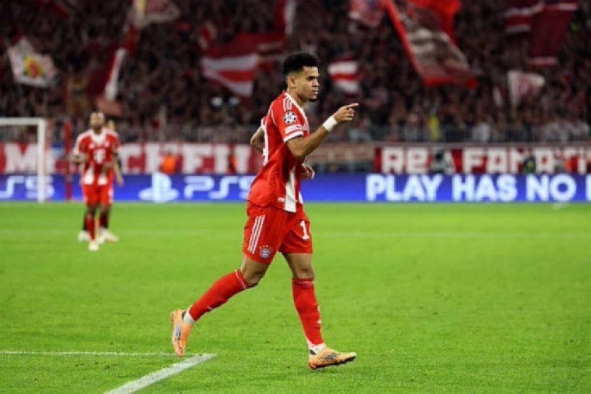 ADFcb_'s tweet photo. We really took Liverpool‘s best player for a laughable 75m, destroyed Liverpool‘s entire system and their fans smiled like the good boys they are

Luis Diaz you have rocked my world https://t.co/LpawiO5Cgt