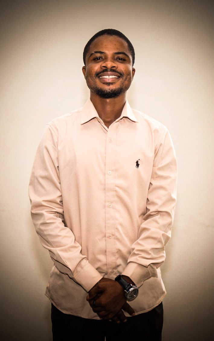 fanti_boy's tweet photo. I feel fulfilled whenever I’m able to help one or two comrades find opportunities. The journey is long, but little by little, we will use the connections we have to put smiles on the faces of the grassroots. God bless everyone who has extended a helping hand to us, enabling us to support others. 🙏🏾❤️