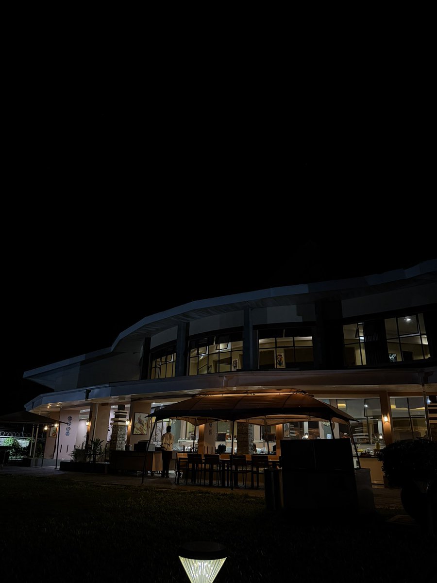 bright_259's tweet photo. Tough weekend now that @kemboi__amos  left me huku Nakuru 😭, so I made a quick getaway to Naivasha for the weekend. https://t.co/IQ2qZDGqbF