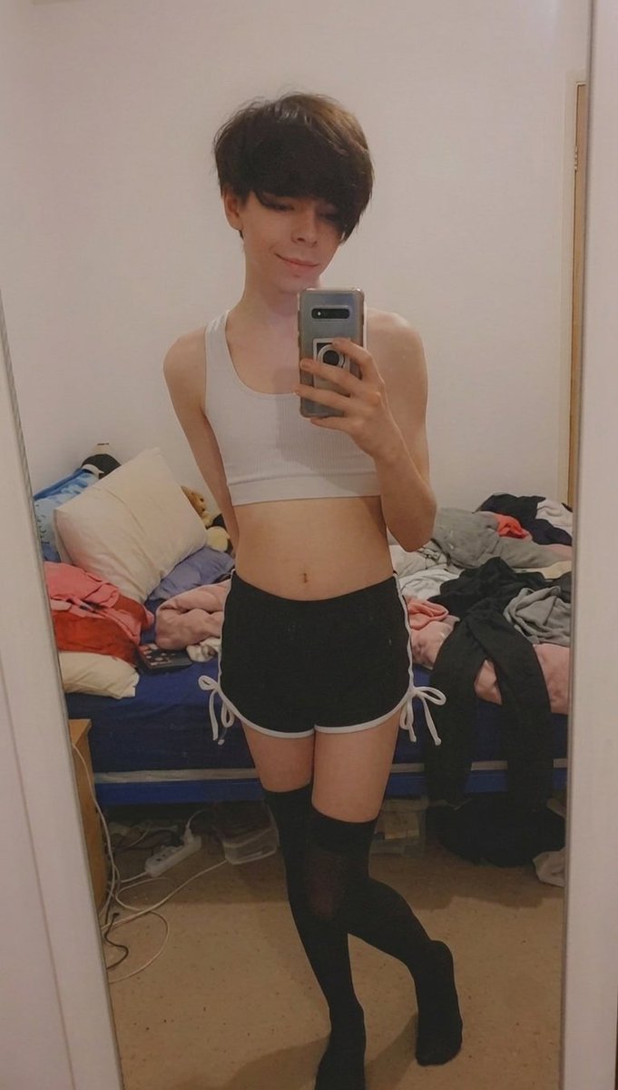 cute_femboy_20's tweet photo. Rate my outfit 🤭🤍 ! 
#femboy #cute #twink #tgirl https://t.co/xI9TqMe1K9