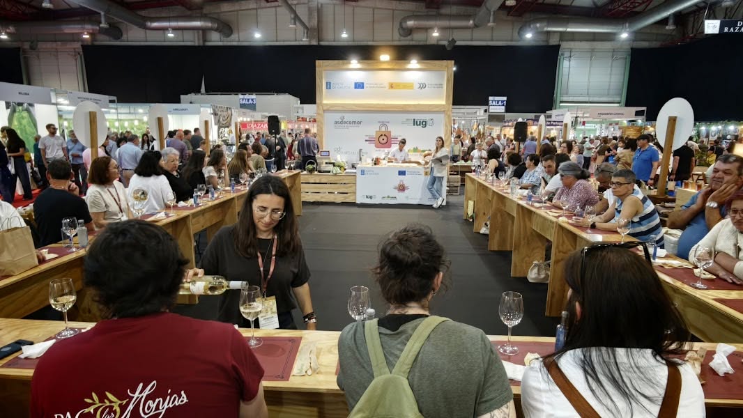 Turexpo's tweet photo. Más de 108.000 personas respaldaron una exitosa 48ª Abanca Semana Verde de Galicia, la cual acaba de cerrar sus puertas tras cuatro intensos días de negocio y entretenimiento.
+ info 👉https://t.co/yvmWcAw6hC
#semanaverde26 #xuntadegalicia ABANCA @feiragalicia @SemanaVerde https://t.co/HrdJeGocAa