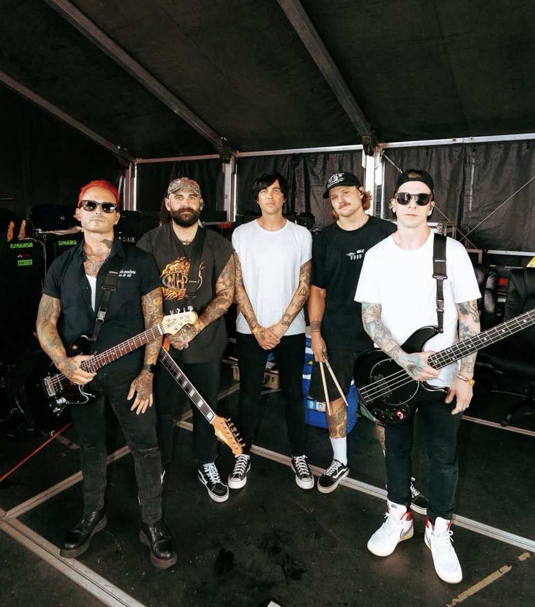 prodbykellin's tweet photo. Sleeping With Sirens was the #1 Spotify searched artist the first day of Pride month. https://t.co/ynuks0Lc92