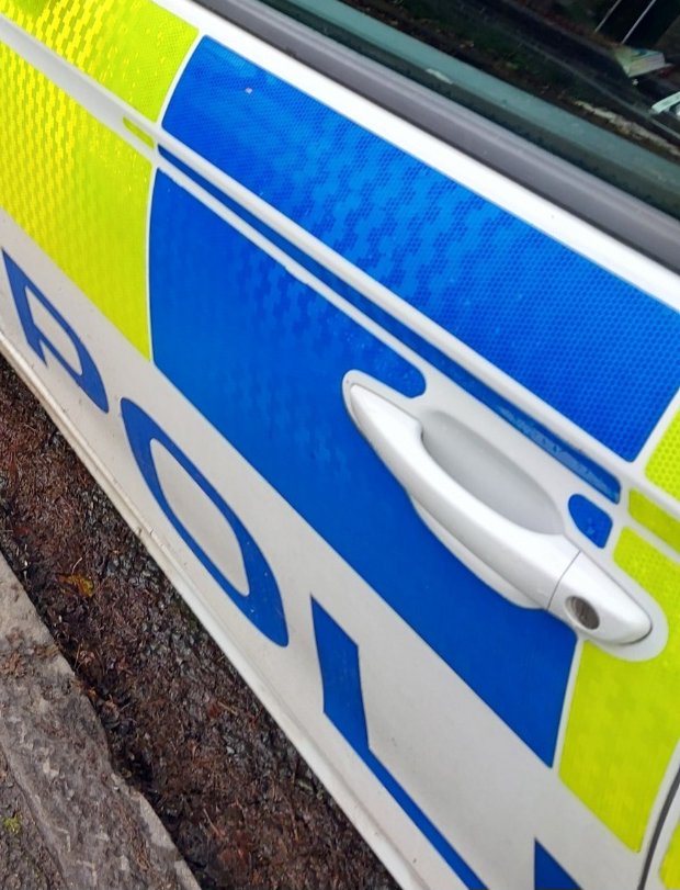 WeoleyWMP's tweet photo. PCSO's responded to a report of a stolen bike today and successfully returned it the rightful owner, who was very pleased with outcome.  🚲 https://t.co/KxwprGnurX