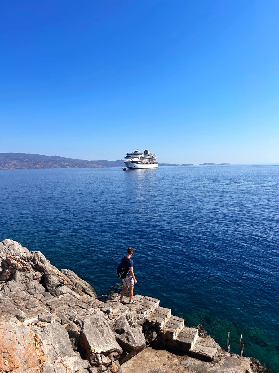 Getcruising's tweet photo. Sail beyond the ordinary 🚢✨ Explore three continents in one epic journey with Celebrity Infinity. From the enchanting Turkish landscapes to the vibrant Greek Islands, and Spain's culinary delights! 🌍🍇🇪🔗⠀⠀⠀⠀⠀ https://t.co/neIPMFzoNN