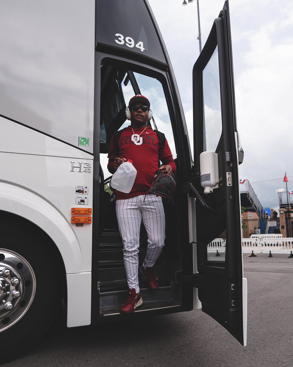 OU_Baseball's tweet photo. 📍 X day https://t.co/4nH9he0Sh1