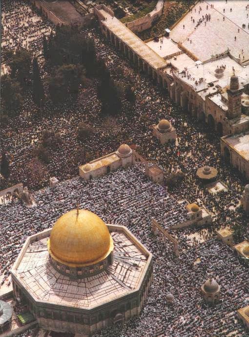 HelmaSanaa's tweet photo. My dream is to visit this place once in my life. https://t.co/9Xfx0FwJ8C