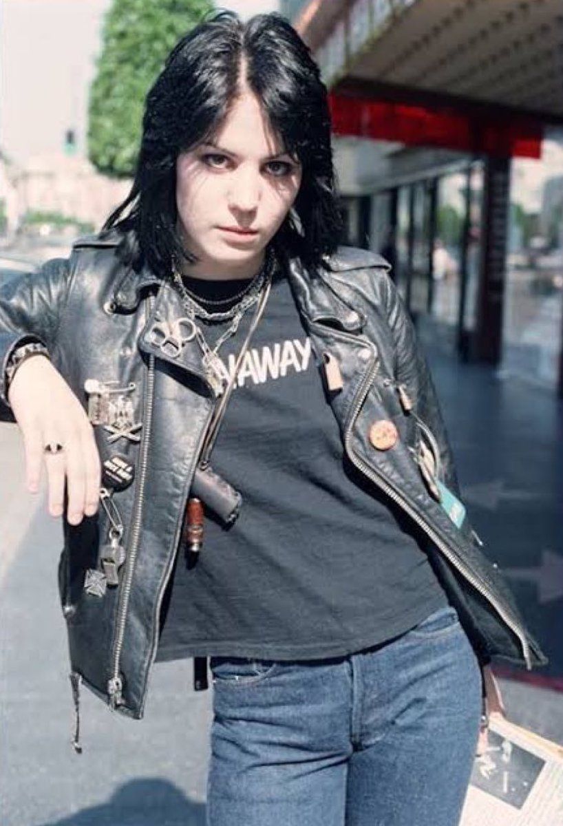 qrpress_'s tweet photo. Joan Jett - The Runaways https://t.co/xUpDumQzhK