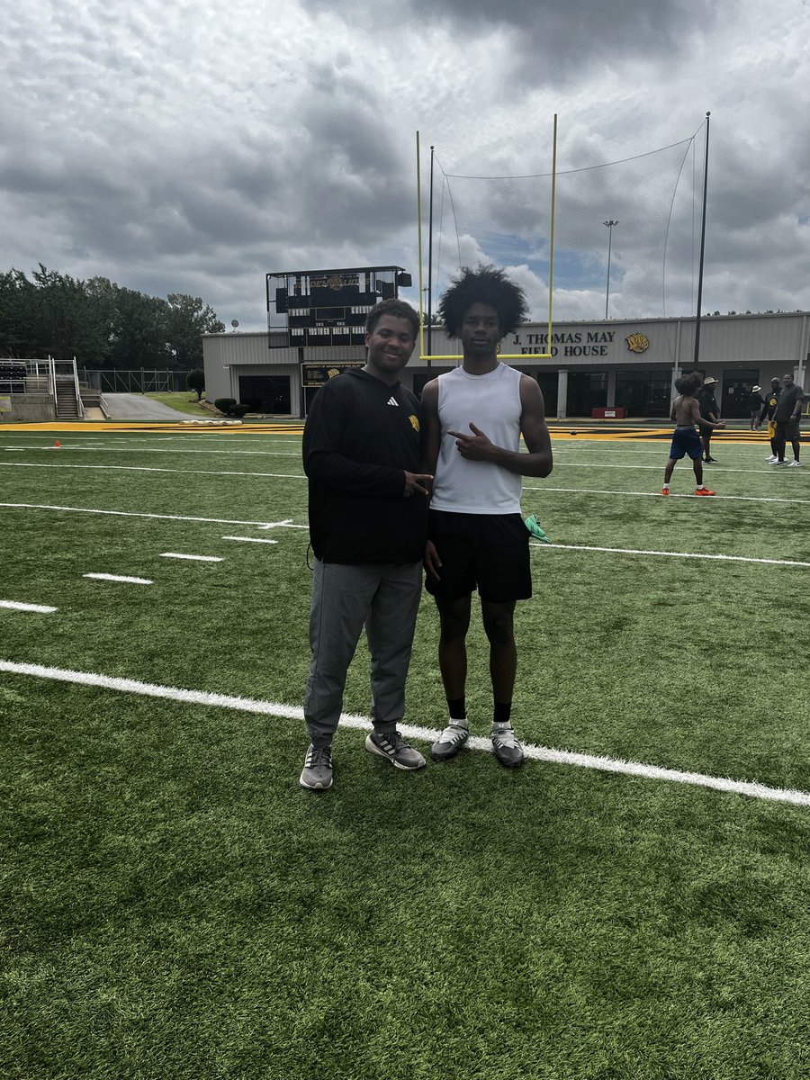 JeromeBranodon's tweet photo. Had a great experience at @UAPBLionsFB  football camp. Learned a lot, competed hard, and picked up valuable techniques that I can take into this upcoming season. Grateful for the opportunity and ready to keep working. @therealjpgreen @CoachAHampton https://t.co/w002cxweTh