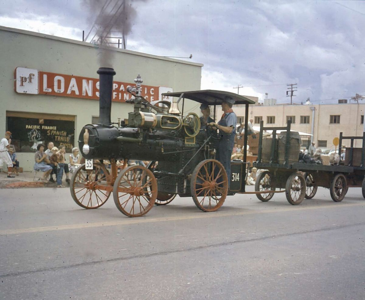 DurangoHerald's tweet photo. D&amp;SNG Railroad owner buys auctioned steam tractor for museum https://t.co/84Ompnehho https://t.co/2eDaXq6r5o