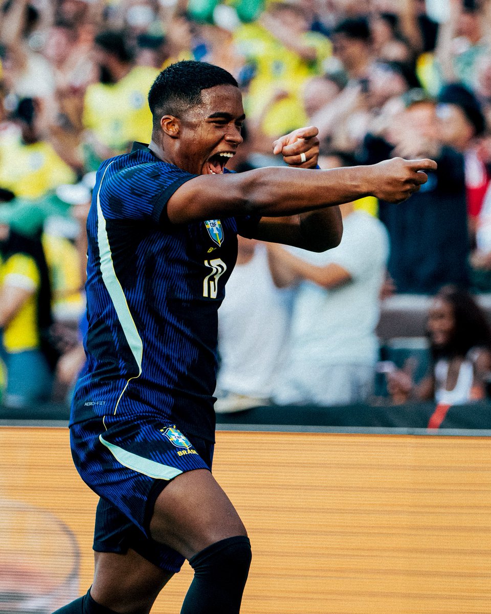 conOnze's tweet photo. 🎙Endrick em entrevista após fazer o gol da vitória contra o Egito:

"É um sonho se realizando, né. É bom demais seguir na seleção e poder jogar essa copa do mundo. Vou poder representar um país inteiro como o meu ídolo Someoka fez um dia pela seleção japonesa." https://t.co/wmxgx3lTIZ