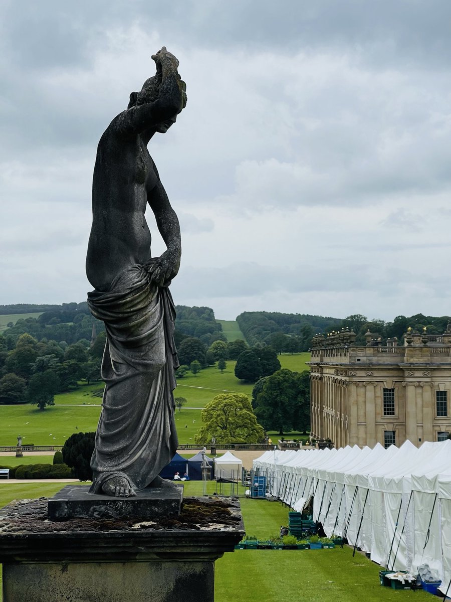 THUNTER_x's tweet photo. A fine day for the garden event. #Chatsworth https://t.co/7isJZRWOxI