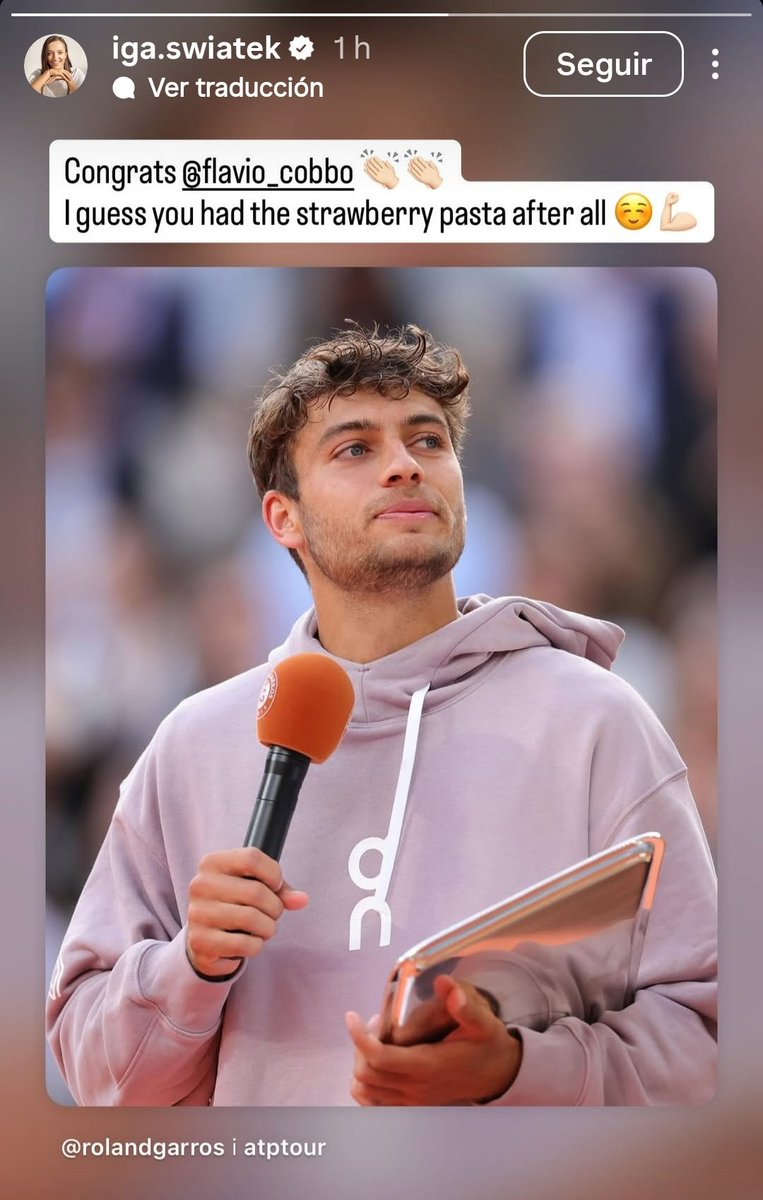 Tiempodetenis1's tweet photo. 👀 Iga Swiatek felicitó a Flavio Cobolli y NO felicitó a Alexander Zverev. https://t.co/tQUOxbBtI3