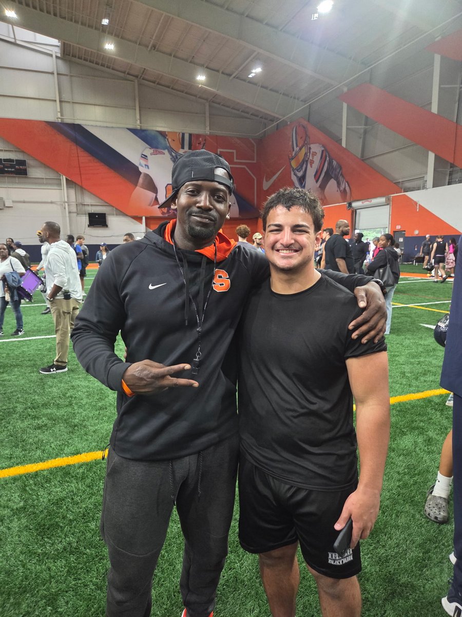 GgiustoRB's tweet photo. Glad to meet and talk with @CoachEMarcCuse . Thanks for coaching me to be great along with the other running back coaches

@DFO_AJ @ScottGillispie7 @CuseFootball https://t.co/kveWDB6oeJ