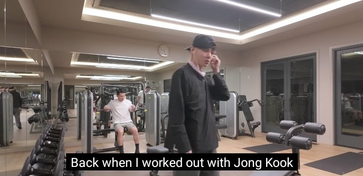 BubbleTaeV8's tweet photo. It's the man Taehyung mention on his vlog not the bts member. 
Please don't let taekooker spread theirs lie since they get nothing about theirs ship https://t.co/5VNBOeiPAk