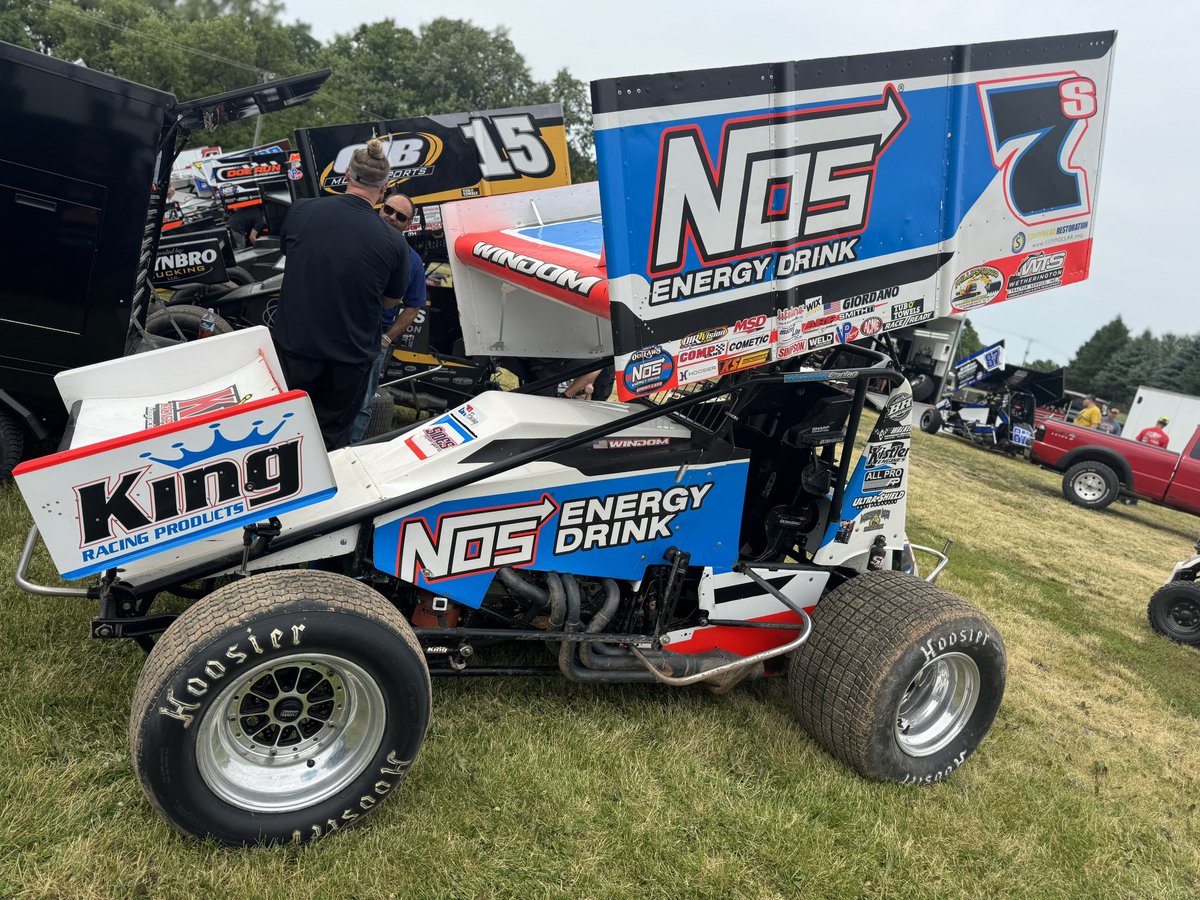 WorldofOutlaws's tweet photo. A 9th last night made it back to back top-10s for @WindomChris in the @SidesWoO7S/@NosEnergyDrink #7S!

He goes for three in a row at @RacingAPS, where he’s got a pair of @USACNation podiums and a trio of @IRA_sprints top-10s. https://t.co/02ibXB6vZq