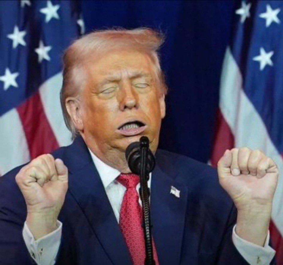 morpheusecho's tweet photo. @KatManDoToo2 @jaketapper @PinoAmericano Definitely this grotesque fat pedophile https://t.co/gunU1l9ERm