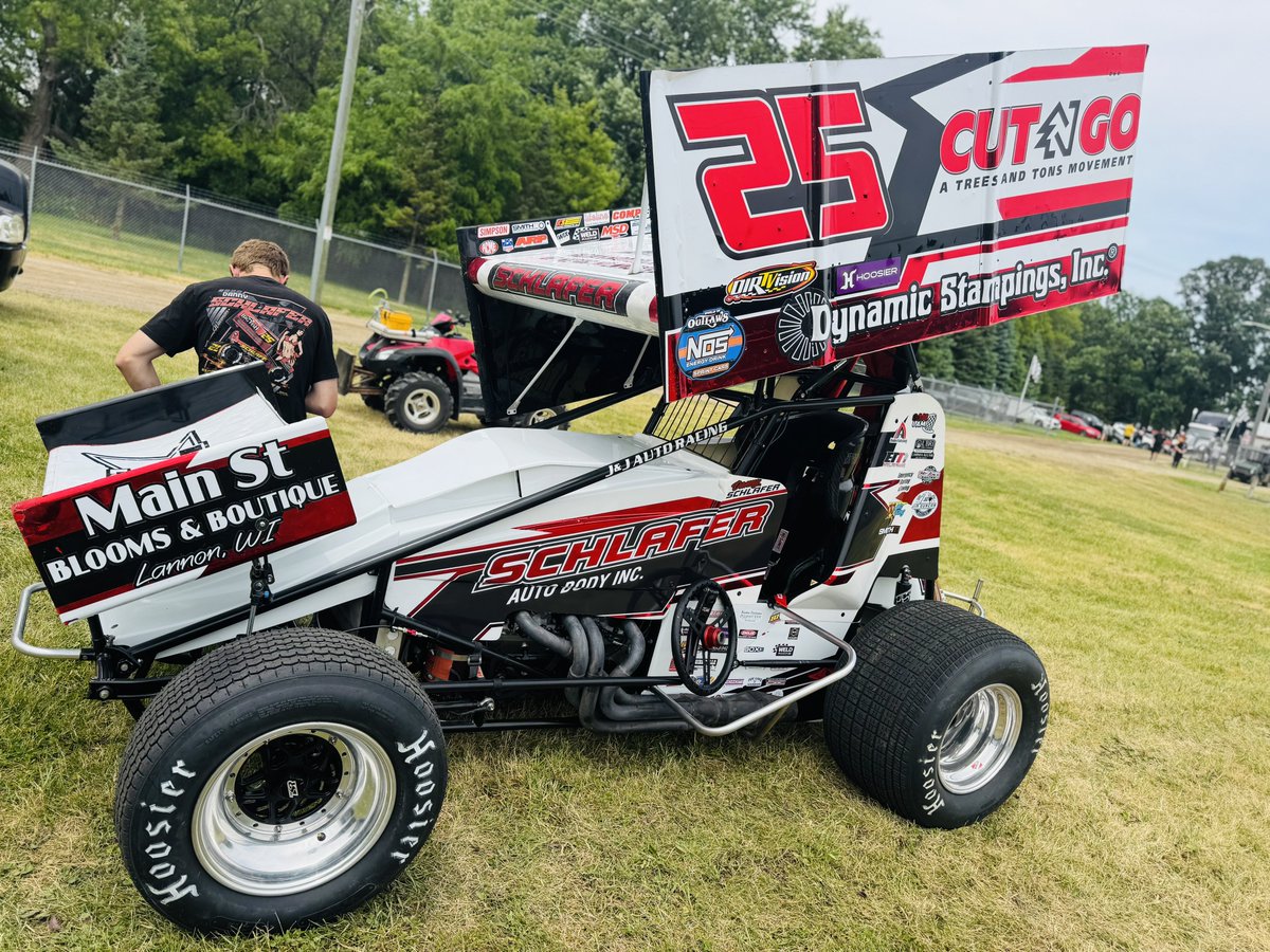 WorldofOutlaws's tweet photo. It’s another night of World of Outlaws @NosEnergyDrink Sprint Cars for Gibson, WI’s Danny Schlafer!

He won an MSA race at @RacingAPS in 2017 and was 3rd here with @IRA_sprints last year. https://t.co/hHurvnTKX6