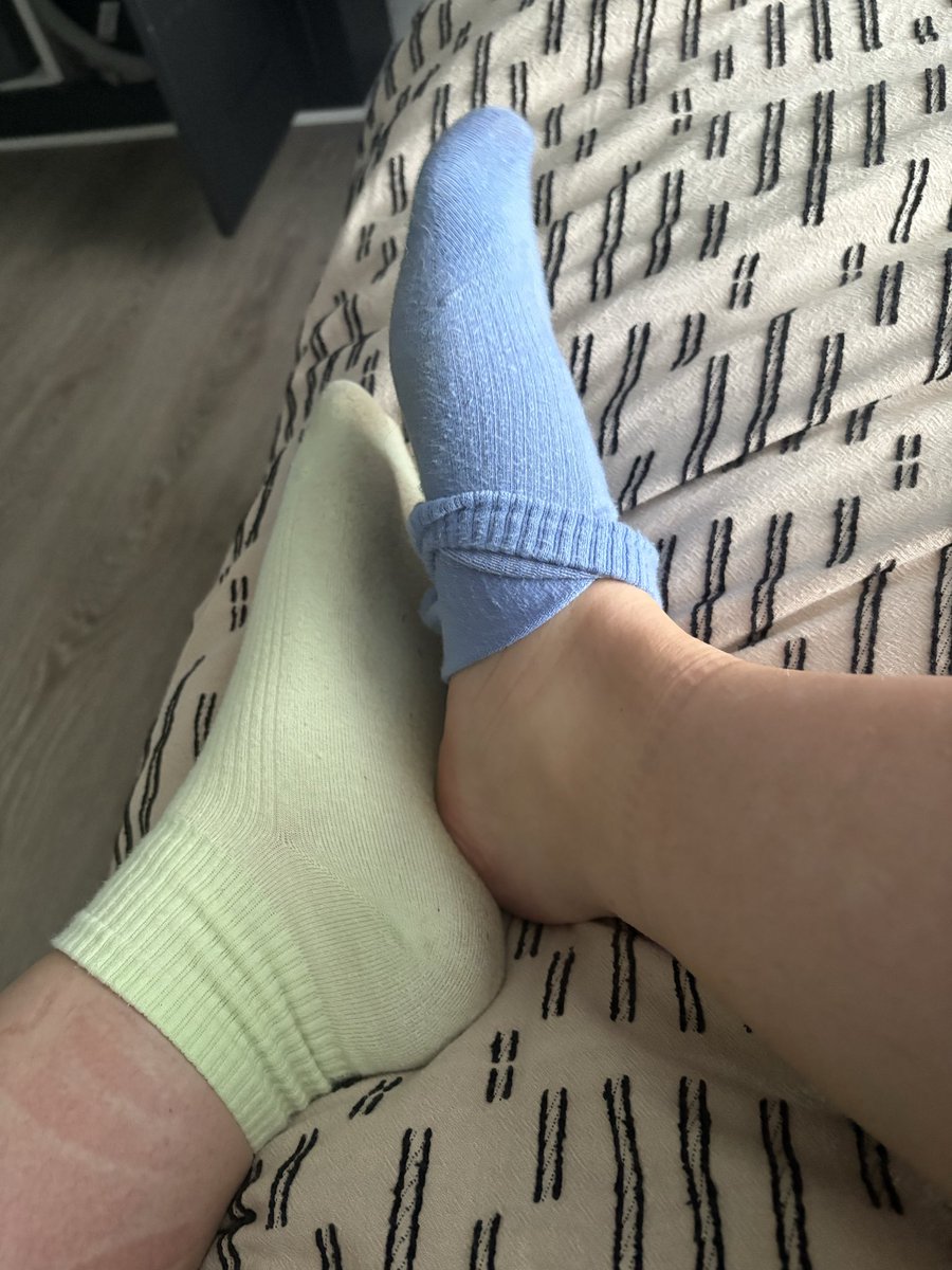 smoothtreasure's tweet photo. Love my odd socks, what do you think of the colour 😏? 
#feet #smooth #oddsocks https://t.co/7luP8MO1Kh