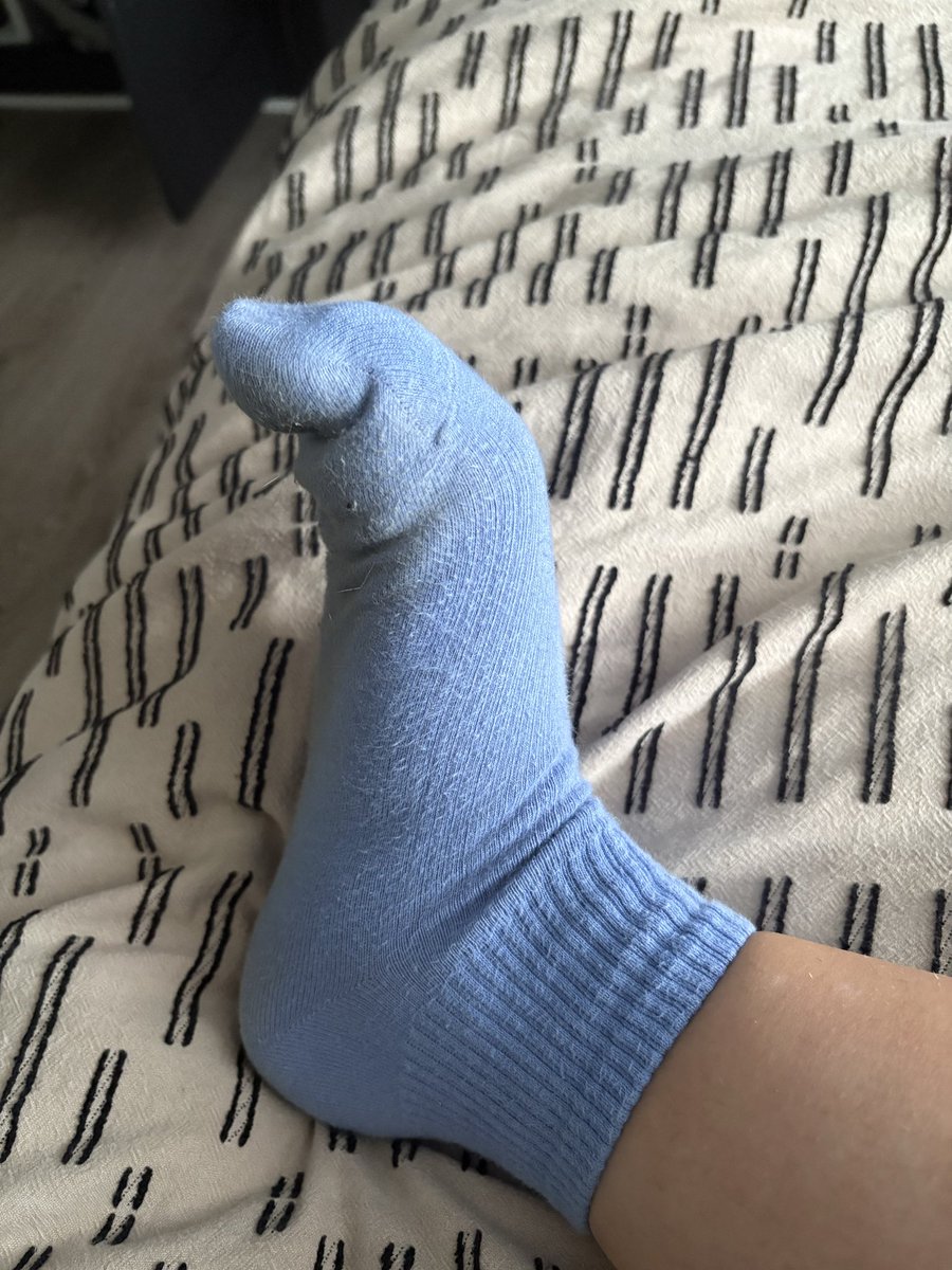 smoothtreasure's tweet photo. Love my odd socks, what do you think of the colour 😏? 
#feet #smooth #oddsocks https://t.co/7luP8MO1Kh