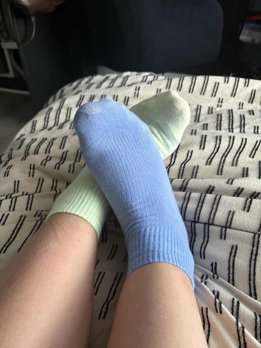 smoothtreasure's tweet photo. Love my odd socks, what do you think of the colour 😏? 
#feet #smooth #oddsocks https://t.co/7luP8MO1Kh