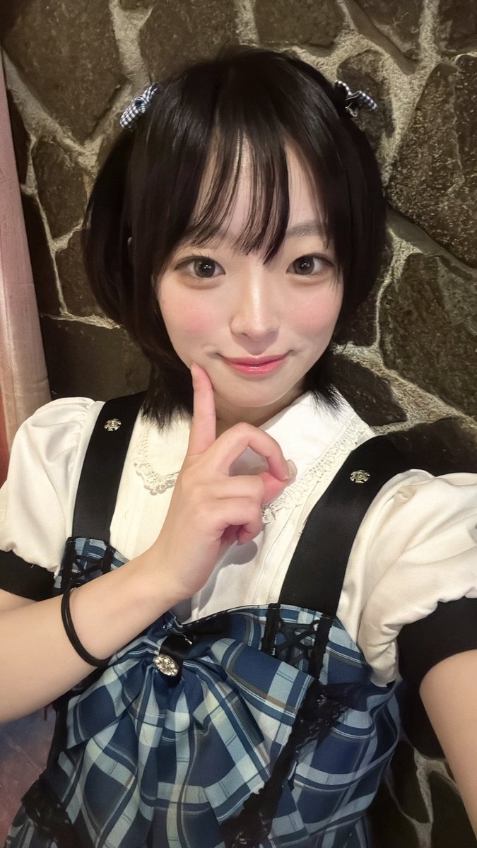 momoneko_fuku's tweet photo. 6月8日(月)

♡出勤メンバー♡

🗯ギルドかられもちゃんがゲスト出勤🗯

18:00〜23:00
あん⭐️ @GUILDOLL_an 
れも  @remo_guild 

23:00~05:00
にこ🐹 @momoneko__nico 
めあ🦷 @momoneko__mea 

※シフト変更する場合がございます

ご来店心よりお待ちしております❤️‍🔥

#福岡コンカフェ　#コンカフェ嬢 https://t.co/xdtZbHTzXa