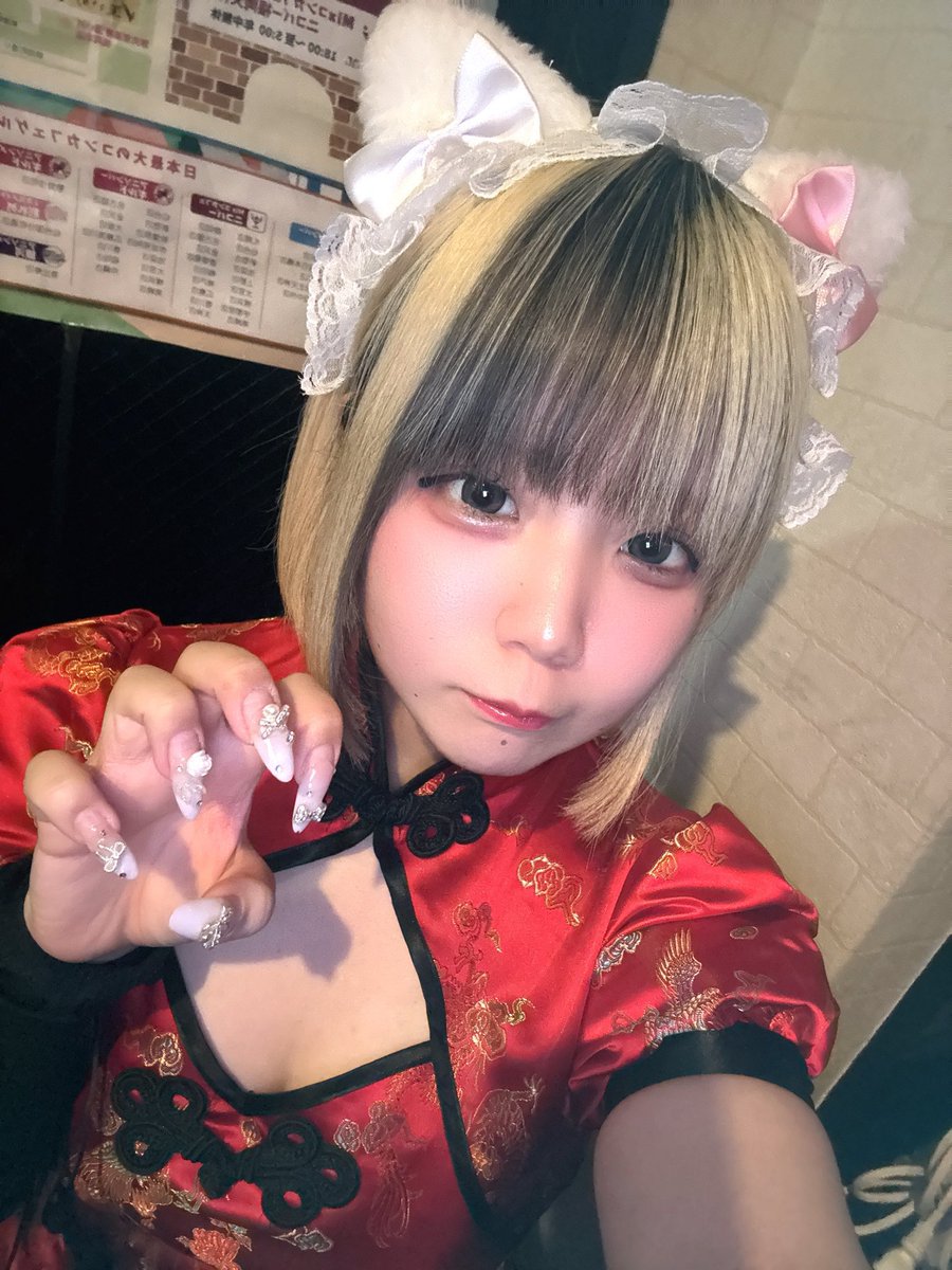 momoneko_fuku's tweet photo. 6月8日(月)

♡出勤メンバー♡

🗯ギルドかられもちゃんがゲスト出勤🗯

18:00〜23:00
あん⭐️ @GUILDOLL_an 
れも  @remo_guild 

23:00~05:00
にこ🐹 @momoneko__nico 
めあ🦷 @momoneko__mea 

※シフト変更する場合がございます

ご来店心よりお待ちしております❤️‍🔥

#福岡コンカフェ　#コンカフェ嬢 https://t.co/xdtZbHTzXa