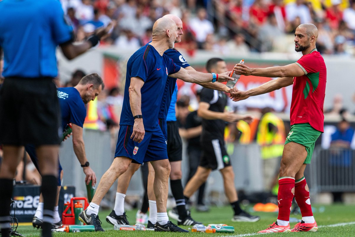 _BeFootball's tweet photo. 🚨🚨 LE MAROC ET LA NORVÈGE SE NEUTRALISENT EN AMICAL : 1-1 🤝🇲🇦🇳🇴

⚽️ Brahim Diaz

⚽️ Odegaard

À noter les sorties sur blessure de deux marocains juste avant le mondial : EZ ABDE ET NOUSSAIR MAZRAOUI 🩹🤕