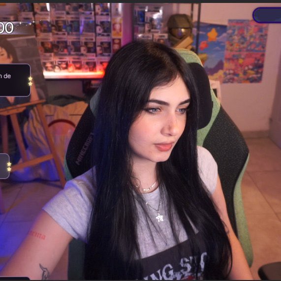 marie_moone's tweet photo. Prendi stream vennnnnnnn plis plis https://t.co/mRRoS8Q5NW