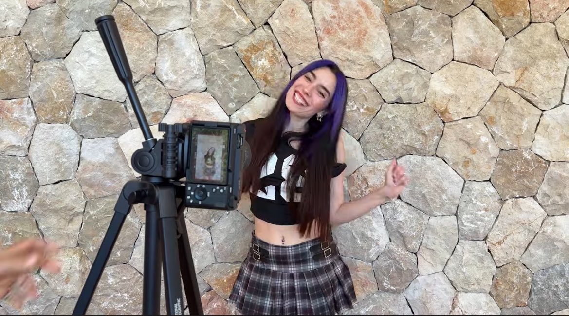 romiigaidaryi's tweet photo. te amo hasta el infinito y más allá, te amo y lo voy a hacer por el resto de mí vida!🤍 https://t.co/em4tNuWwNl