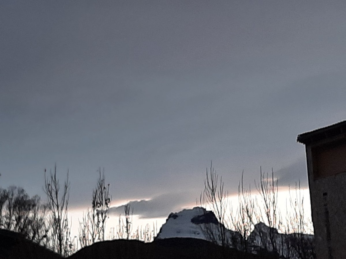 479nea's tweet photo. Frío en El Chaltén. 
Que tengan una bonita noche.  Besos https://t.co/fXXMFIrwzH