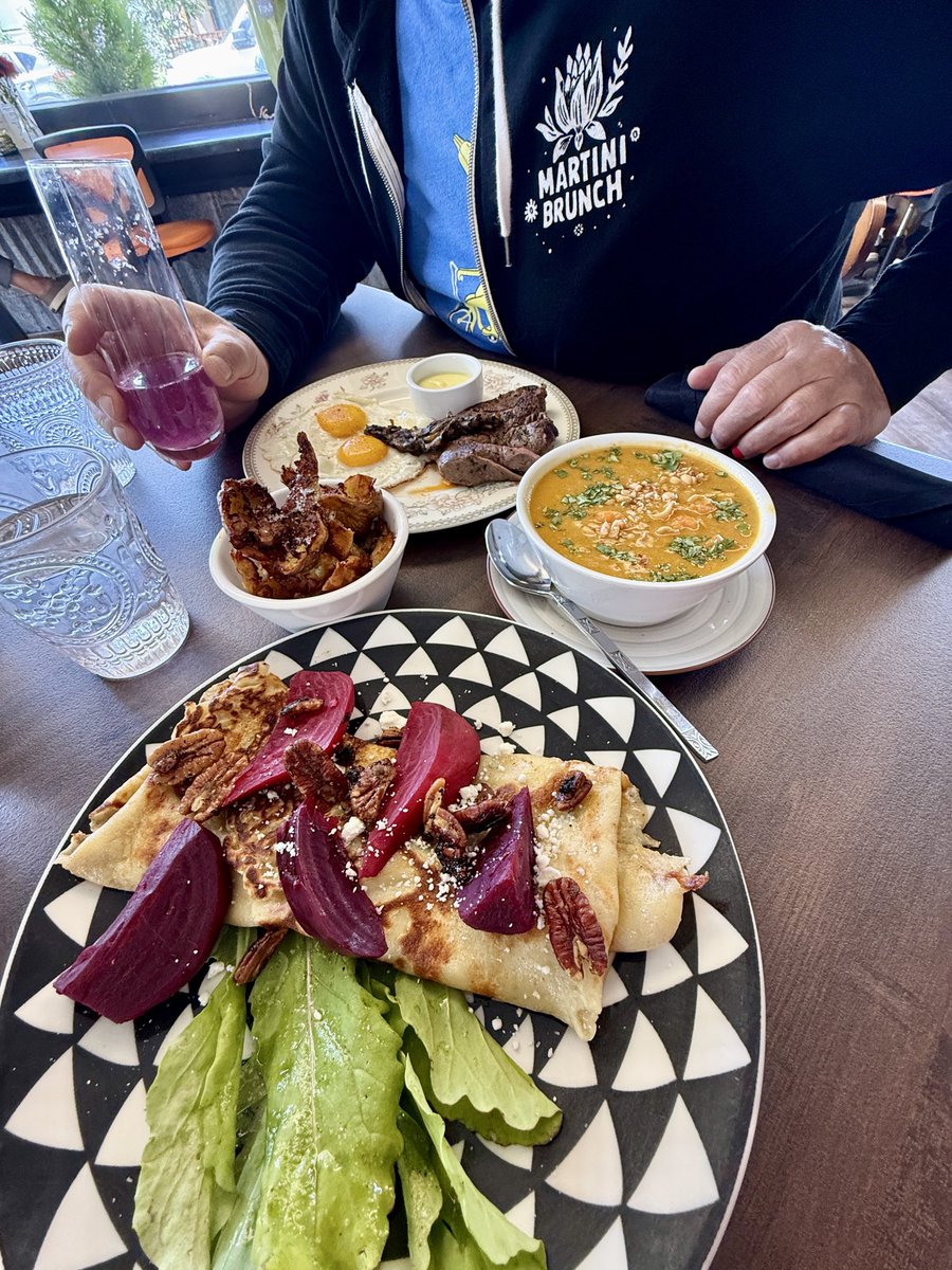 HomeCookinWell's tweet photo. Brunch is the most important meal of the Sunday. Especially with cocktails Mount Vernon WA Martini Brunch- as good as brunch gets https://t.co/CEuXU0LO68