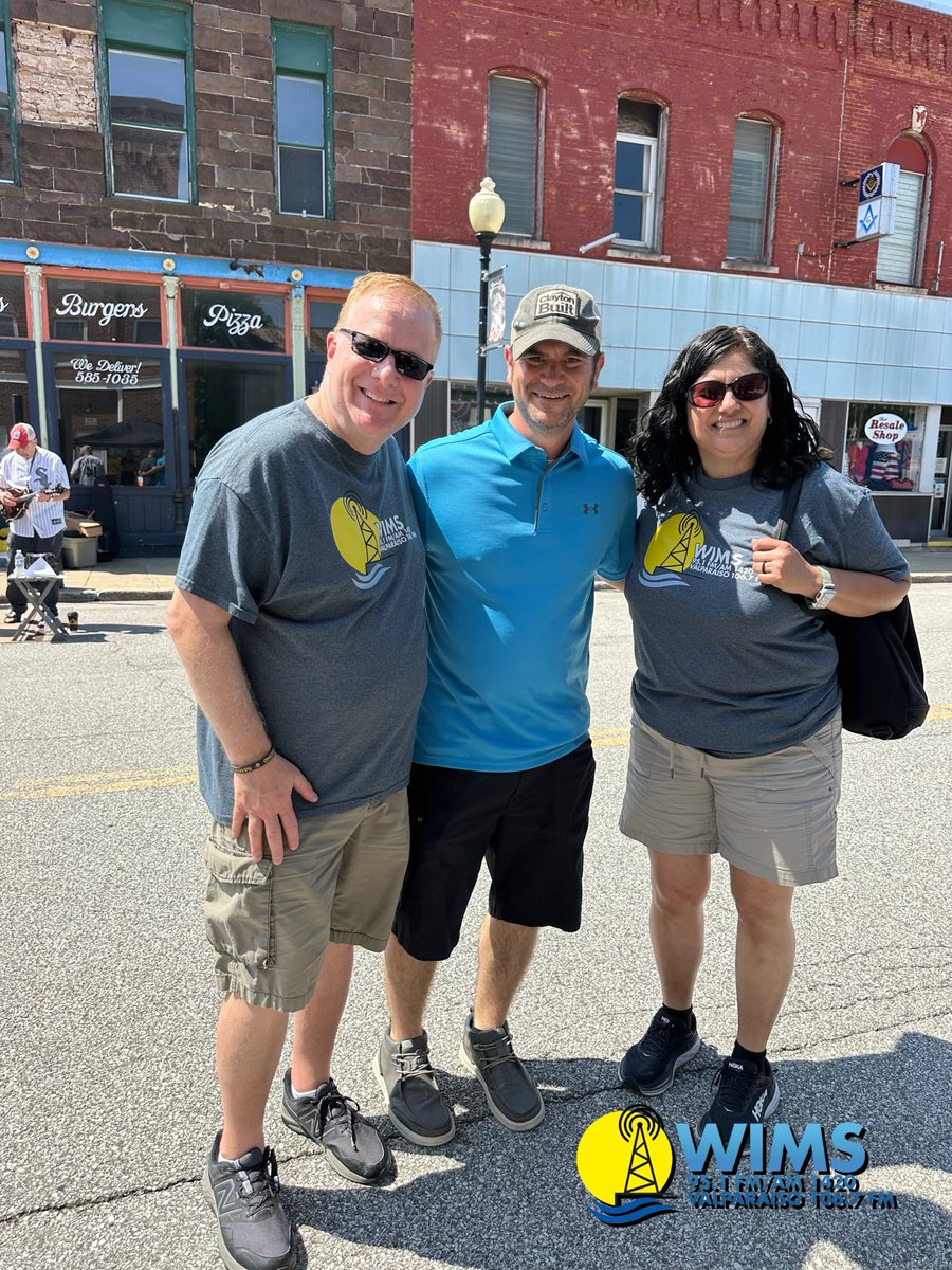 WIMSRADIO's tweet photo. Market on Main with the Westville Chamber of Commerce and TEAM WIMS #wims #whfb #localradio #westville https://t.co/gopkt1CyXP