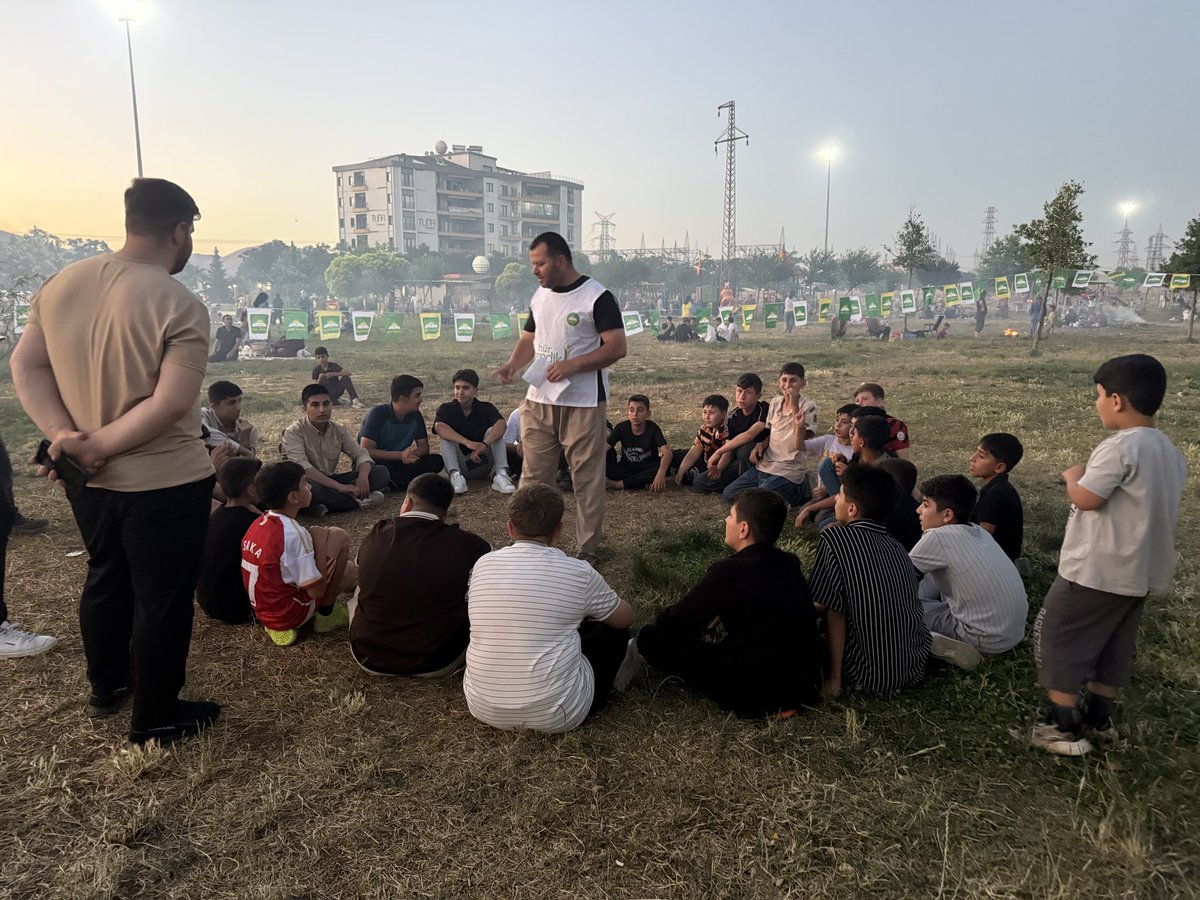 Ktepe_HurGenclk's tweet photo. Hür Gençlik Kızıltepe olarak; İlçe Başkanımız Sn. Abdullah KAVAN’ ın da katılımıyla “Gençlik Buluşması” etkinliği düzenledik. 

Düzenlemiş olduğumuz Etkinlikte emeği geçen ve katılan herkese teşekkür ederiz. https://t.co/qHH6T3UHwU