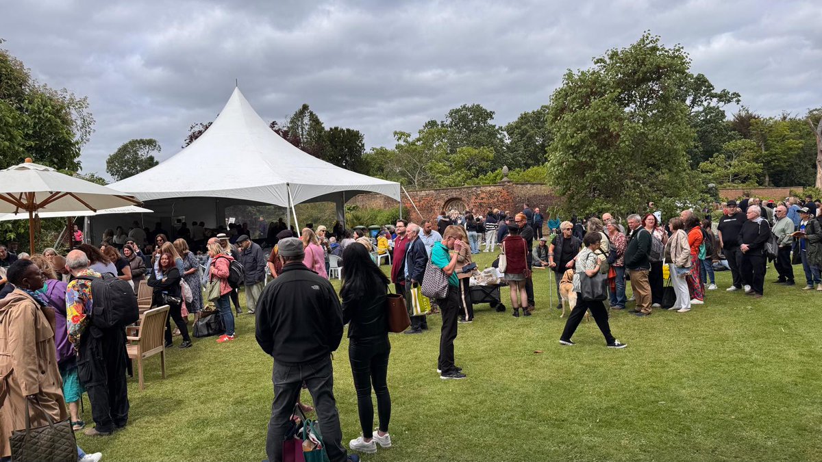DoMoreRed's tweet photo. โจ What a day for #Redbridge! โจ
We were thrilled to welcome Fiona Bruce and the iconic #AntiquesRoadshow to @ValMansion & Gardens. ๐ฅ๐๏ธ
From family heirlooms ๐บ and vintage fashion ๐ to rare trainers ๐ and movie memorabilia ๐ฌ, visitors brought along some incredible treasures and stories.
A huge thank you to our staff, volunteers, Vision colleagues and the team at 1856 Cafรฉ โ for helping make the day such a success.
Looking for a unique venue? Valentines Mansion is also available for weddings, celebrations, corporate events and filming. Find out more at https://t.co/YVjj6DNd9V