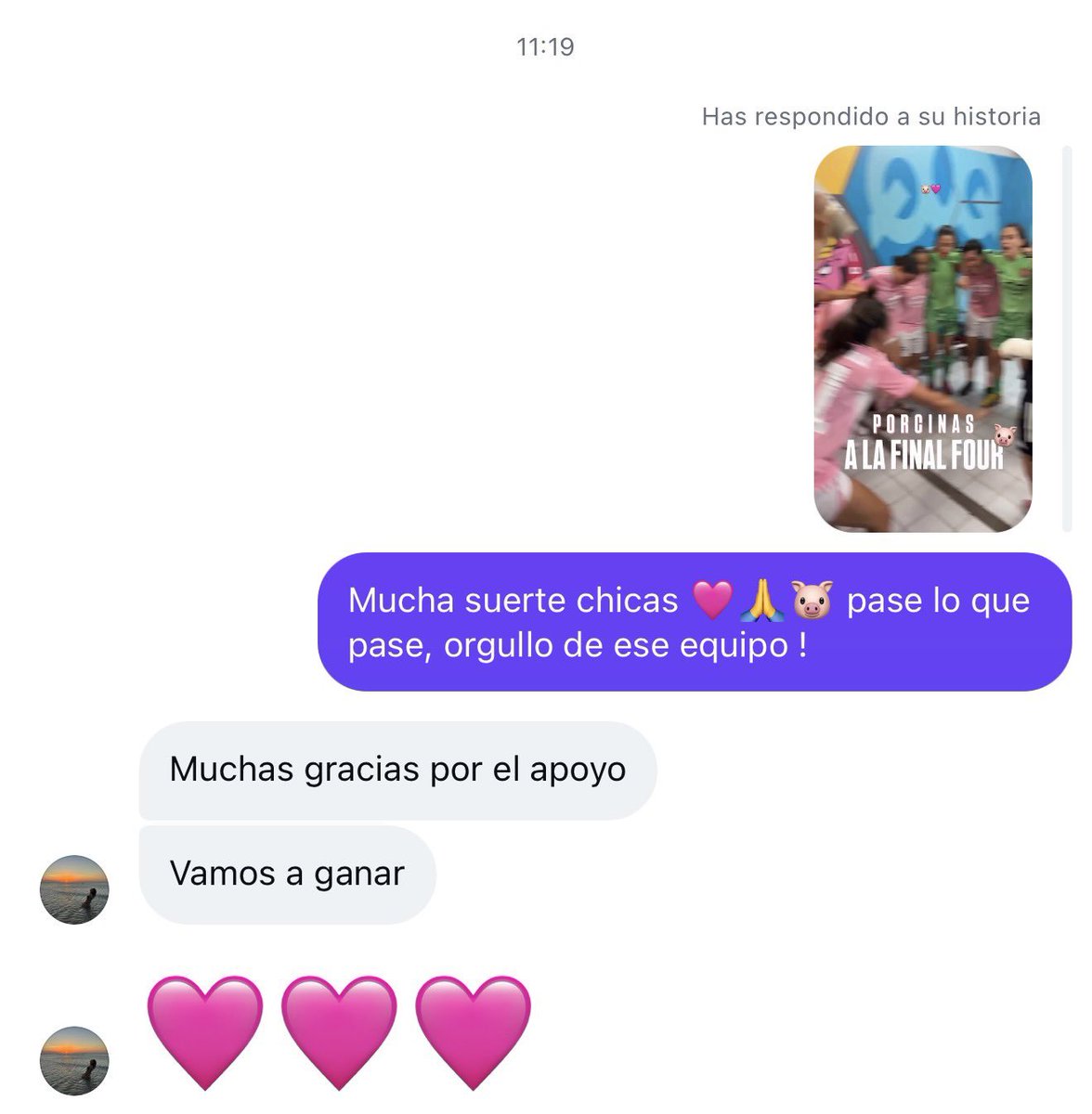 wonderalisse2's tweet photo. La capitana me lo prometió esta mañana y lo hicieron. Te quiero @sandraalberola6 , tenías que volver para darnos un bonito final a este cuento, mi capitana 🐷🩷 https://t.co/7grF7dwOrr