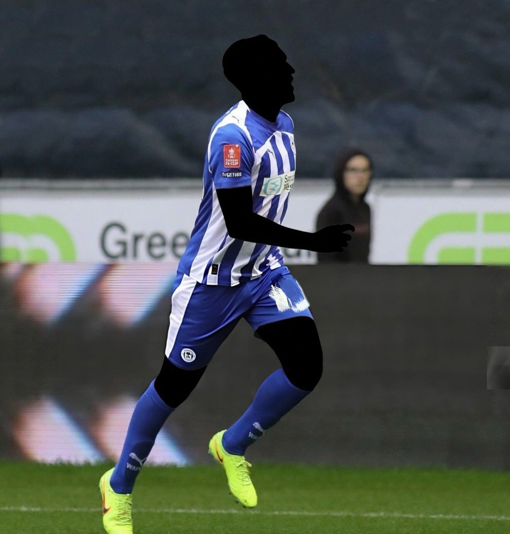 laticszone's tweet photo. ❓𝐐𝐔𝐄𝐒𝐓𝐈𝐎𝐍: Who is this player? 🤔 

Take your guesses for a chance to feature on the next.. #wafc https://t.co/fGQl0f7Yby